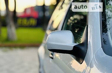 Хэтчбек Volkswagen Golf 2000 в 