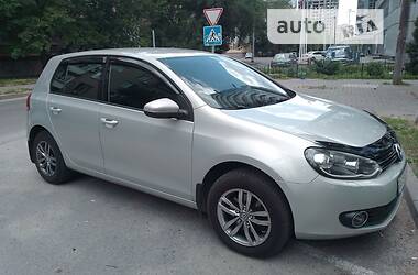 Хэтчбек Volkswagen Golf 2012 в Запорожье