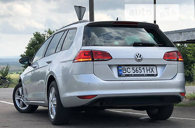 Універсал Volkswagen Golf 2014 в Дрогобичі