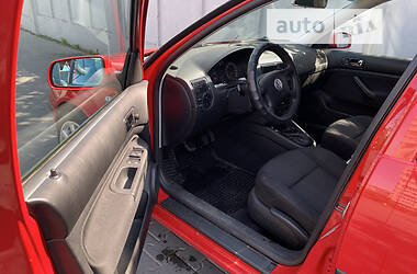 Универсал Volkswagen Golf 2004 в Житомире