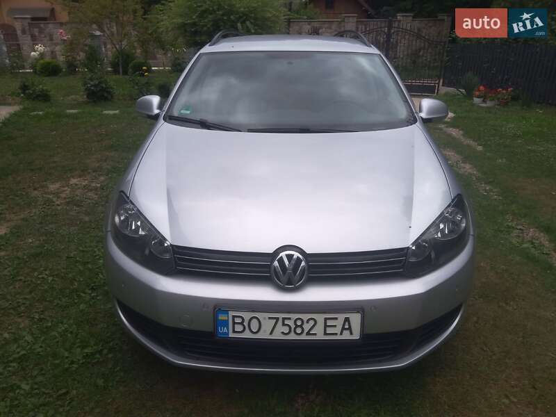 Універсал Volkswagen Golf 2009 в Івано-Франківську