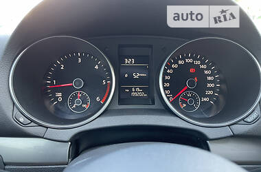 Хэтчбек Volkswagen Golf 2009 в 