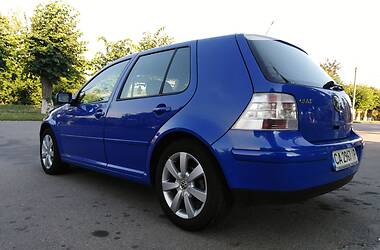 Хэтчбек Volkswagen Golf 2003 в Умани