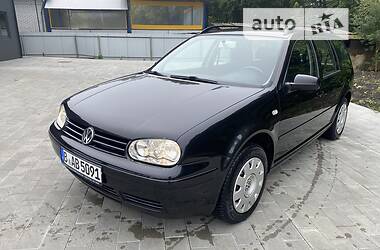 Универсал Volkswagen Golf 2001 в Долине