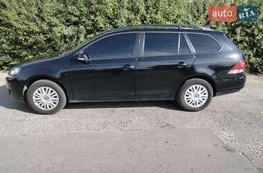 Универсал Volkswagen Golf 2011 в 