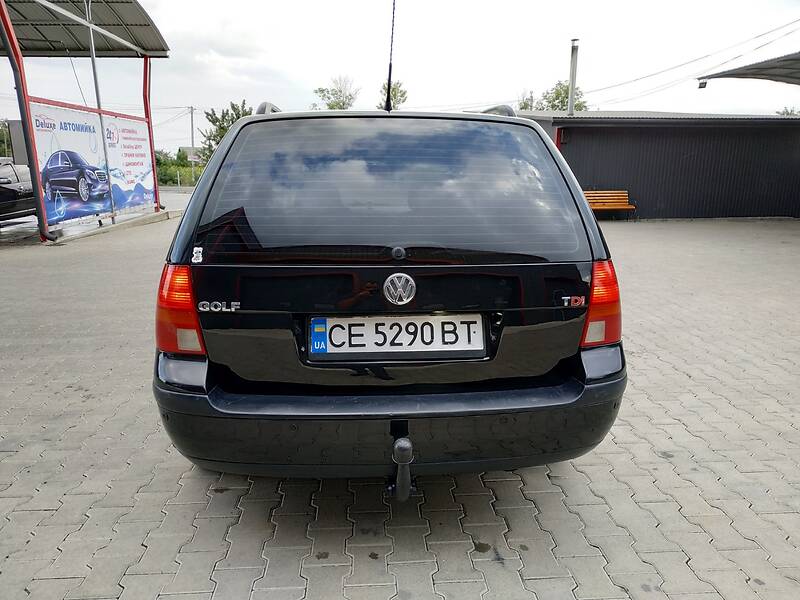 Универсал Volkswagen Golf 2004 в Черновцах
