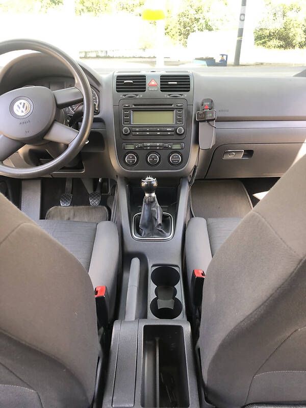 Хэтчбек Volkswagen Golf 2004 в Коломые