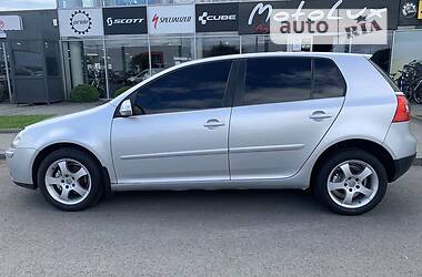 Хетчбек Volkswagen Golf 2008 в Мукачевому