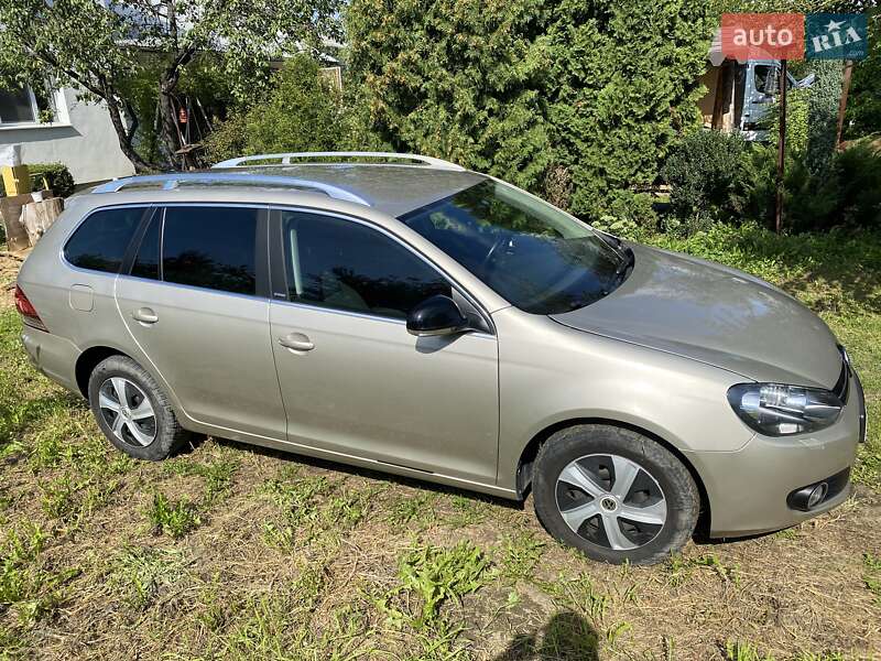 Универсал Volkswagen Golf 2012 в Коломые