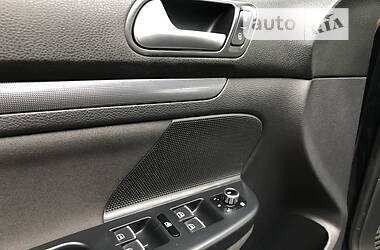 Универсал Volkswagen Golf 2011 в 
