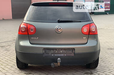 Хэтчбек Volkswagen Golf 2008 в 