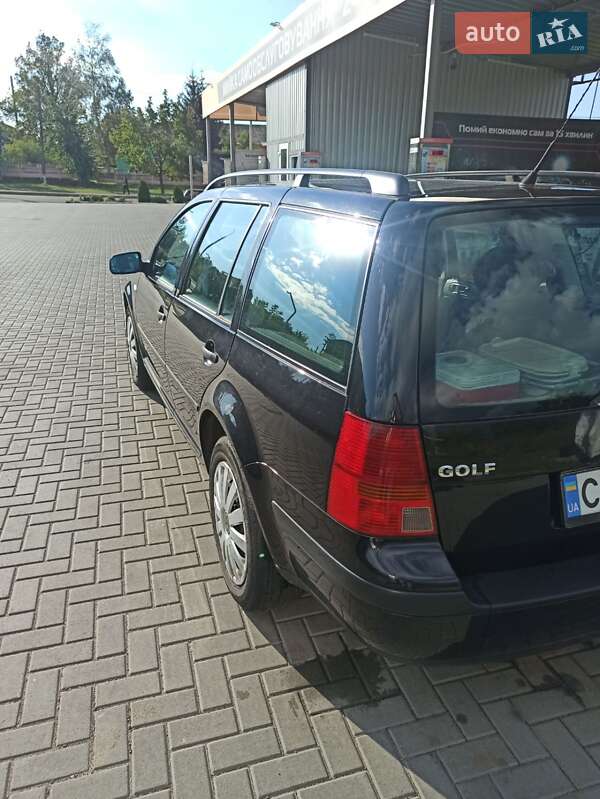 Универсал Volkswagen Golf 2001 в Черкассах