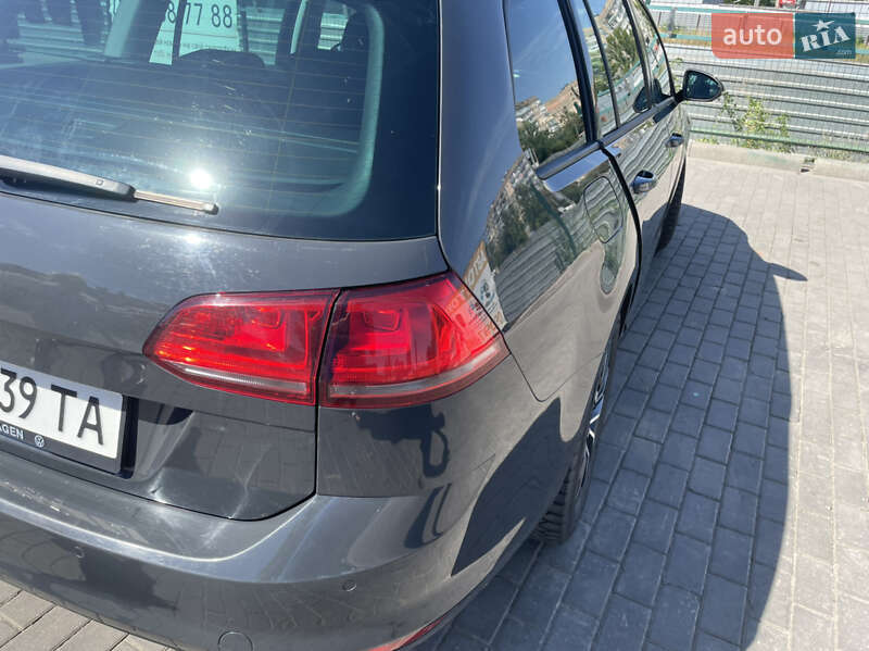 Універсал Volkswagen Golf 2014 в Кривому Розі