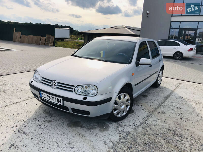 Хетчбек Volkswagen Golf 1998 в Львові