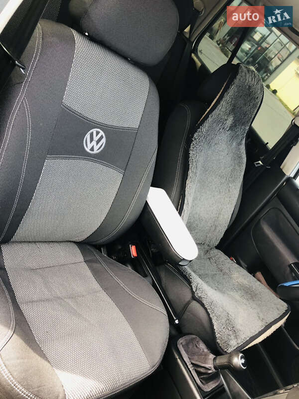 Хетчбек Volkswagen Golf 1998 в Львові