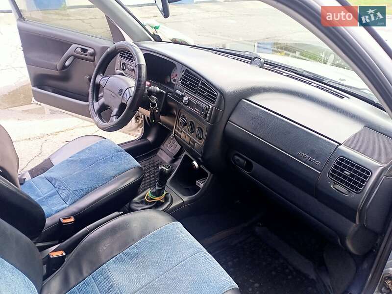 Универсал Volkswagen Golf 1998 в Черкассах