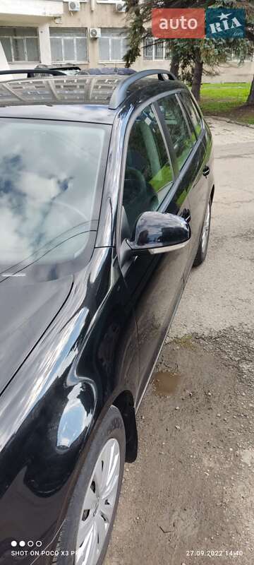 Універсал Volkswagen Golf 2010 в Долині