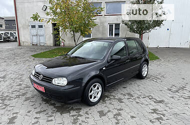 Хэтчбек Volkswagen Golf 2000 в Луцке