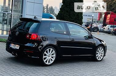 Хэтчбек Volkswagen Golf 2007 в 