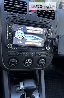 Хэтчбек Volkswagen Golf 2007 в 