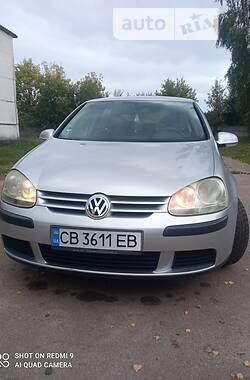 Хэтчбек Volkswagen Golf 2005 в Семеновке