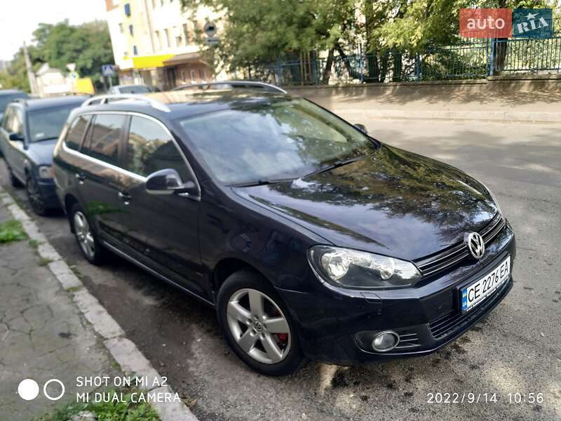 Универсал Volkswagen Golf 2010 в Черновцах