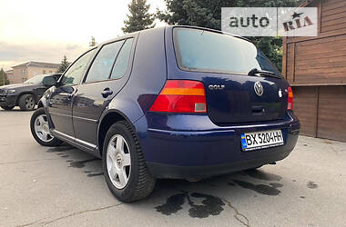 Хетчбек Volkswagen Golf 2003 в Шепетівці