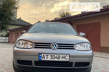 Универсал Volkswagen Golf 2003 в 