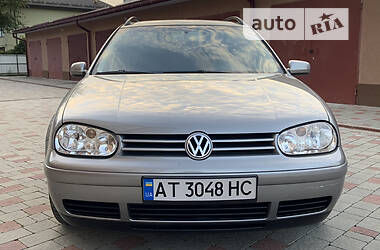 Универсал Volkswagen Golf 2003 в 