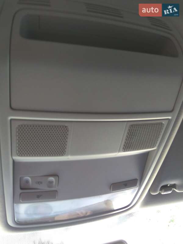 Універсал Volkswagen Golf 2010 в Львові