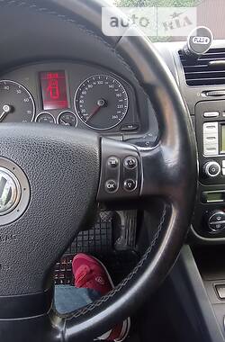 Хэтчбек Volkswagen Golf 2006 в Мукачево