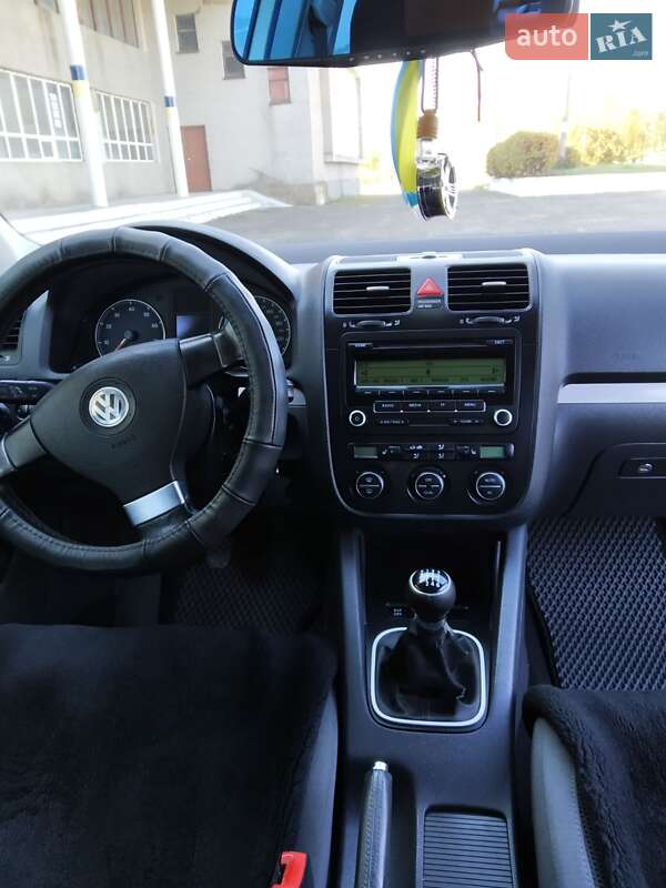 Универсал Volkswagen Golf 2008 в Здолбунове