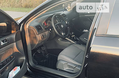 Універсал Volkswagen Golf 2008 в 