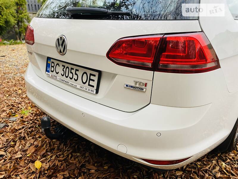 Універсал Volkswagen Golf 2017 в Львові