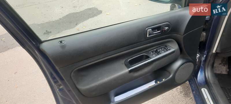 Хэтчбек Volkswagen Golf 2000 в Харькове фото 3 Хэтчбек Volkswagen Golf 2000 в Харькове