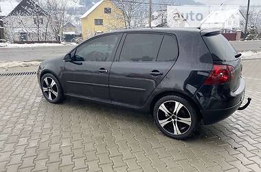 Хэтчбек Volkswagen Golf 2007 в Воловце