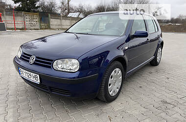 Хетчбек Volkswagen Golf 2003 в Вінниці