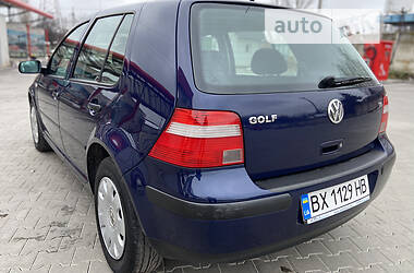 Хетчбек Volkswagen Golf 2003 в Вінниці