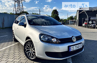 Универсал Volkswagen Golf 2011 в Черновцах