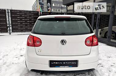 Хэтчбек Volkswagen Golf 2008 в Киеве