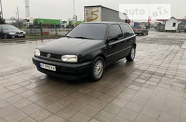 Хэтчбек Volkswagen Golf 1995 в Мукачево