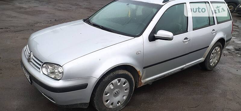 Универсал Volkswagen Golf 2003 в Луцке
