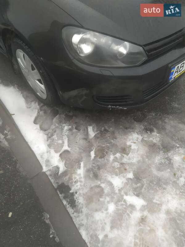 Універсал Volkswagen Golf 2011 в Вінниці