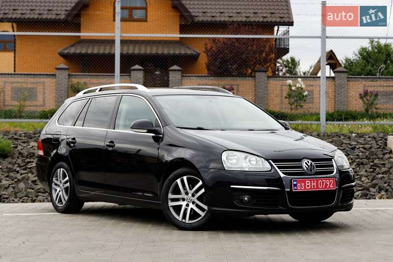 Універсал Volkswagen Golf 2009 в Луцьку