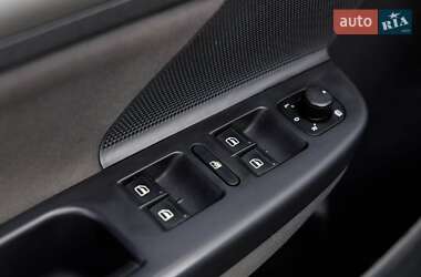 Універсал Volkswagen Golf 2009 в 