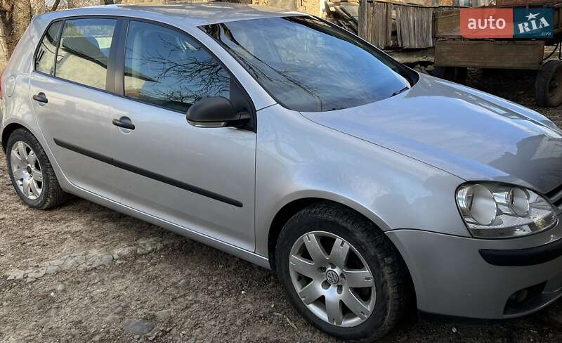 Хэтчбек Volkswagen Golf 2007 в Иршаве