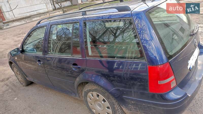 Универсал Volkswagen Golf 2005 в Сумах