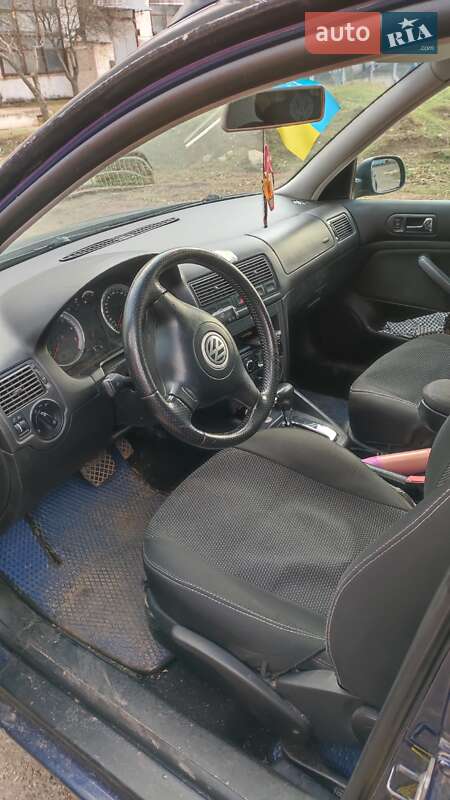 Универсал Volkswagen Golf 2005 в Сумах