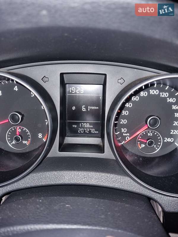 Хэтчбек Volkswagen Golf 2009 в Харькове