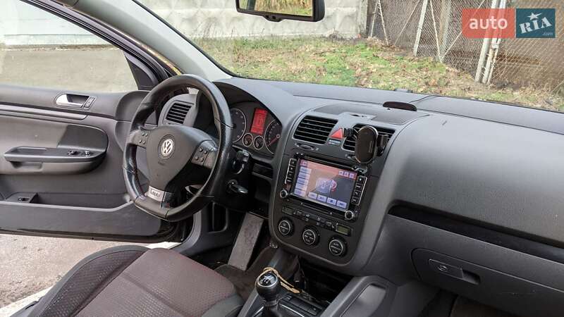 Хетчбек Volkswagen Golf 2007 в Києві